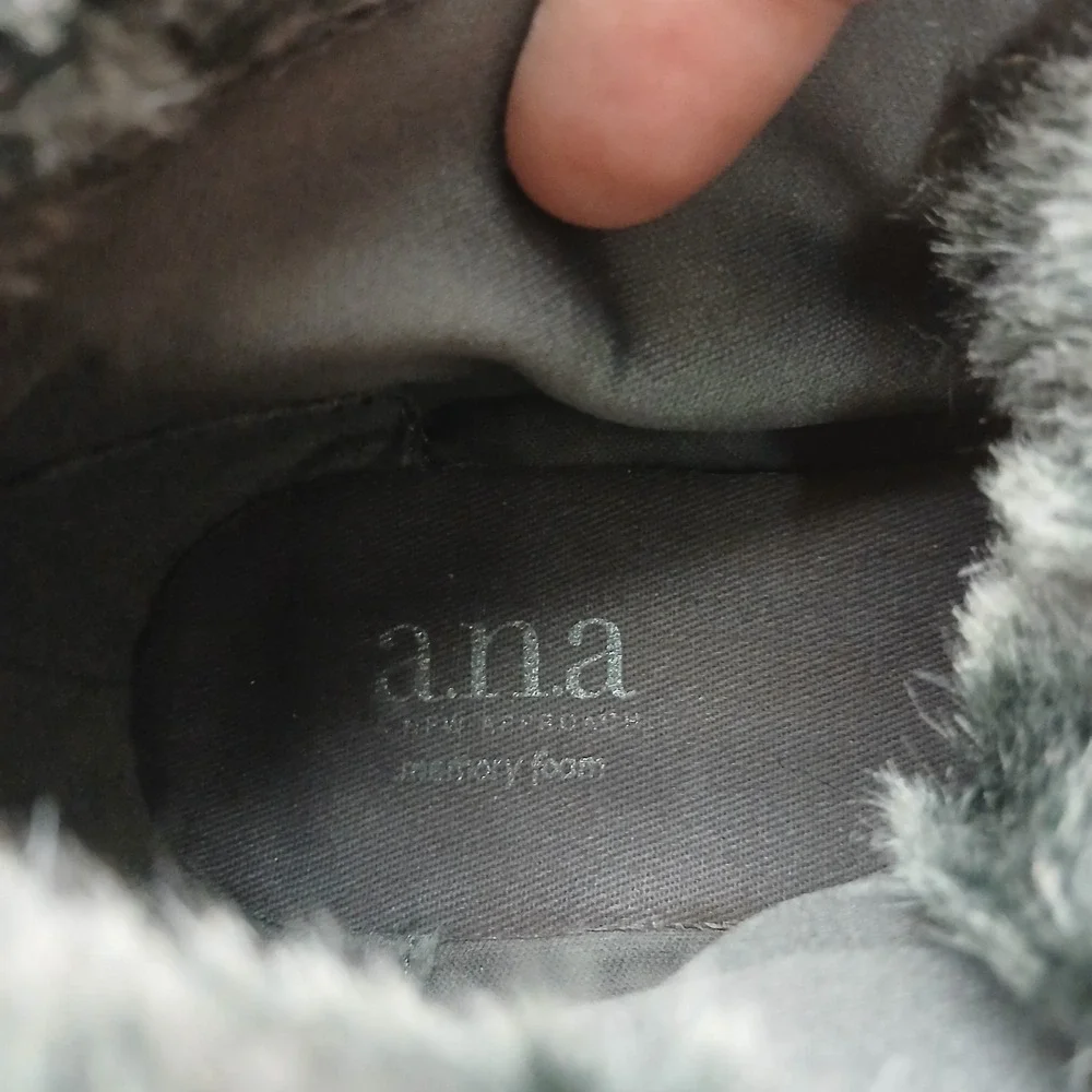 ana A New Approach Womens Grey Faux Suede Faux Fur Trim Hiking Boots Size‎ 6